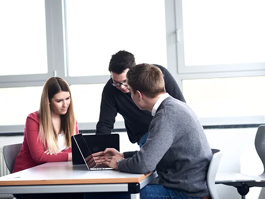 Studiere BWL mit Steuern und Revisionswesen an der FHDW - Fachhochschule für die Wirtschaft Hannover ! Jetzt mehr erfahren und bewerben.