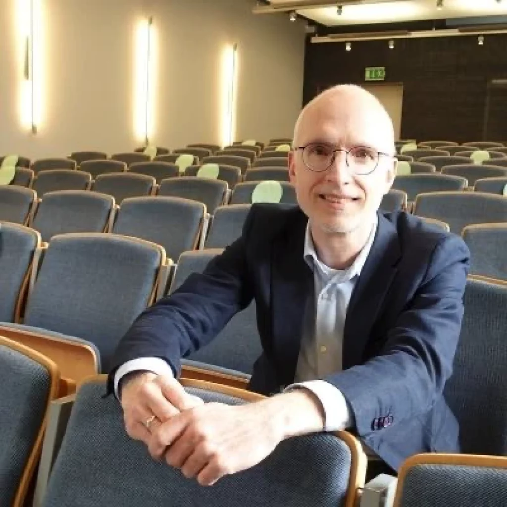 Professor Dr. Anke Bethmann der FHDW Hannover - Fachhochschule für Wirtschaft! Jetzt mehr erfahren und bewerben.