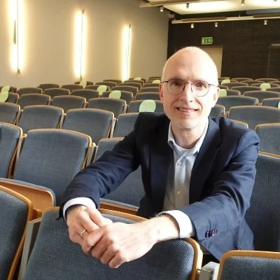 spandl-torsten-fhdw Professor Dr. Anke Bethmann der FHDW Hannover - Fachhochschule für Wirtschaft! Jetzt mehr erfahren und bewerben.