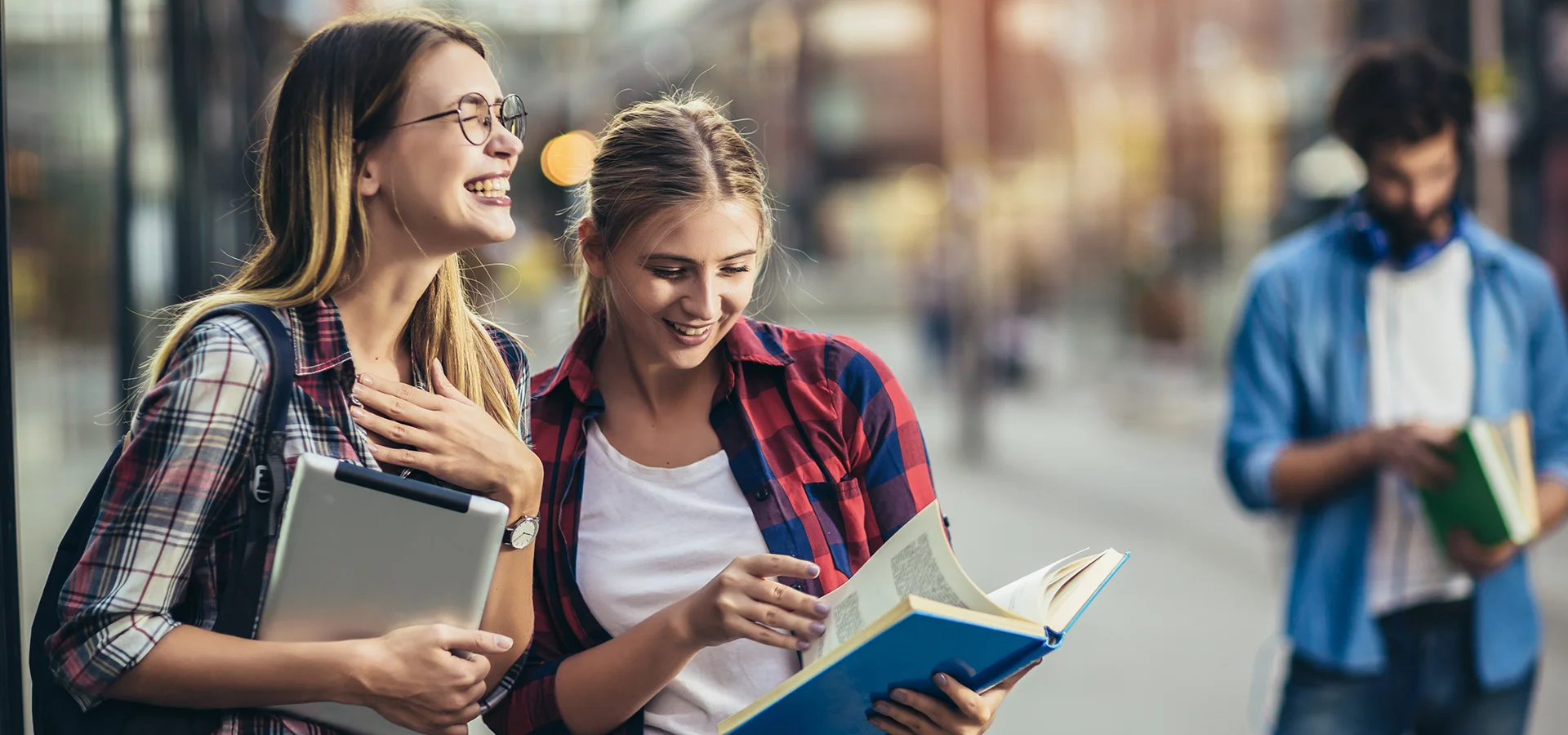 Studium im Bereich Digitalisierung an der FHDW - Fachhochschule für die Wirtschaft Hannover ! Jetzt mehr erfahren und bewerben.