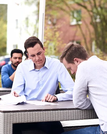 Schließe deine berufsbegleitende Promotion zum Doctor of Business Administration an der FHDW - Fachhochschule für die Wirtschaft Hannover ab! Jetzt mehr erfahren und bewerben.