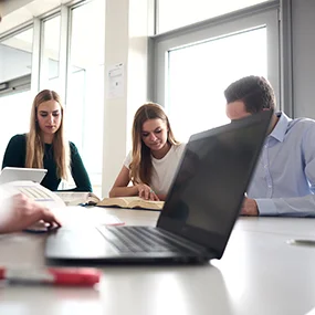 Schließe deinen Master in Information Engineering an der FHDW - Fachhochschule für die Wirtschaft Hannover ab! Jetzt mehr erfahren und bewerben.